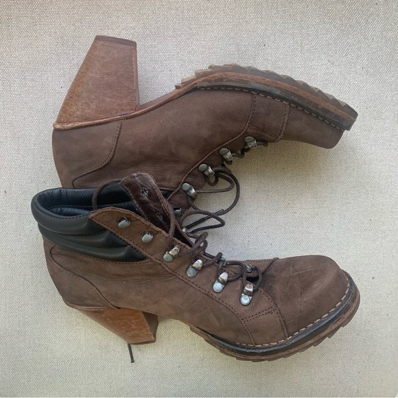 Neosens Booties - Picture 9 of 9